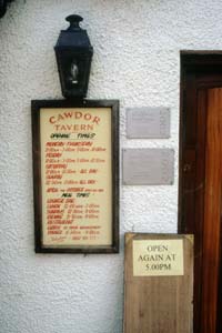 Cawdor�B���Pub�́E�E�E