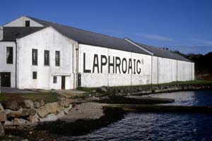 ���݂�Laphroaig�̃E�F�A�n�E�X�������Ă���~�n