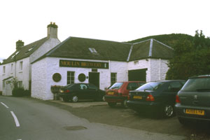 Edradour�̓r���Ō�����Moulin Brewery