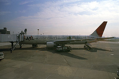 �k�C���֍s����